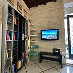 Your Nest In Trastevere, The Heart Of Rome - Il Vostro Nido Nel Cuore Di Roma